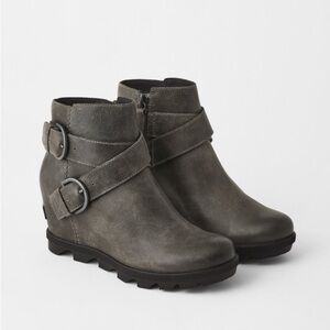 Sorel Joan of Artic wedge II buckle boot NEW